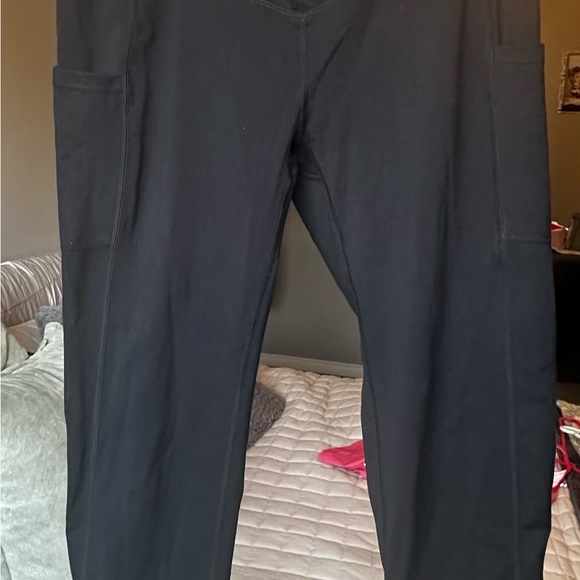 AlongFit Leggings (Medium) - Picture 4 of 8